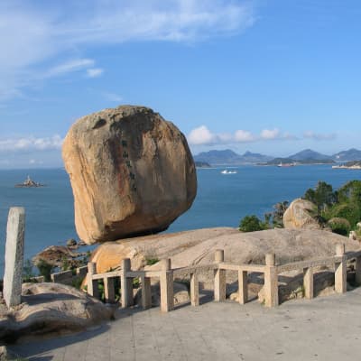 石僧拜塔